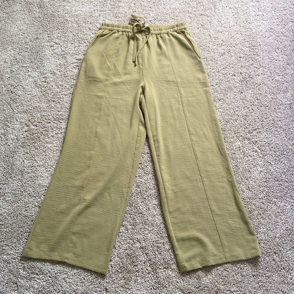 Dress Forum • Matcha Latte Drawstring Wide Leg Pants